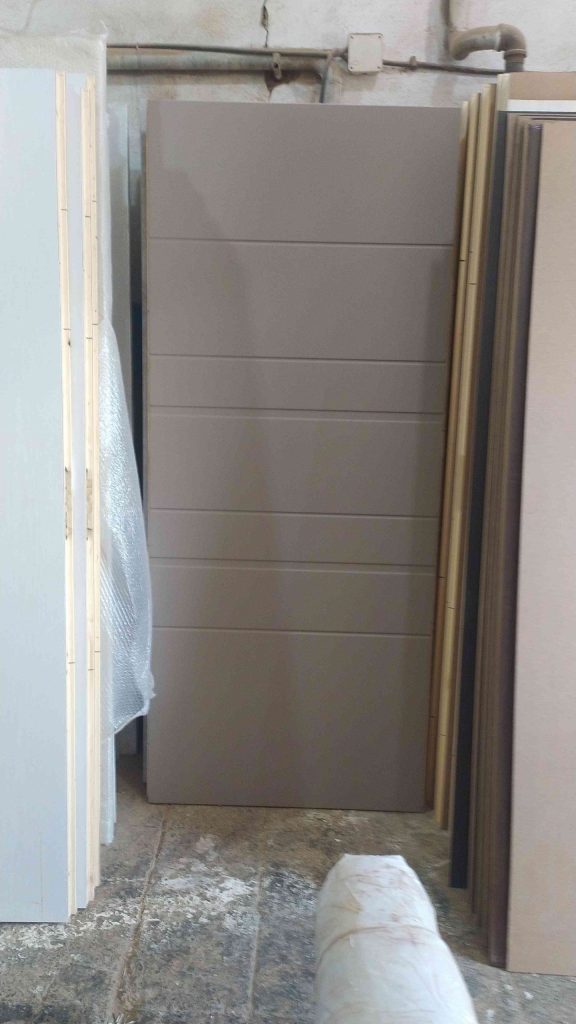 درب اتاق خواب نسکافه ای